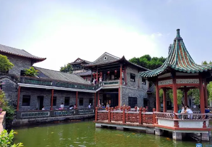 農(nóng)村合院別墅設計中蘇式建筑和徽派建筑有那些區(qū)別